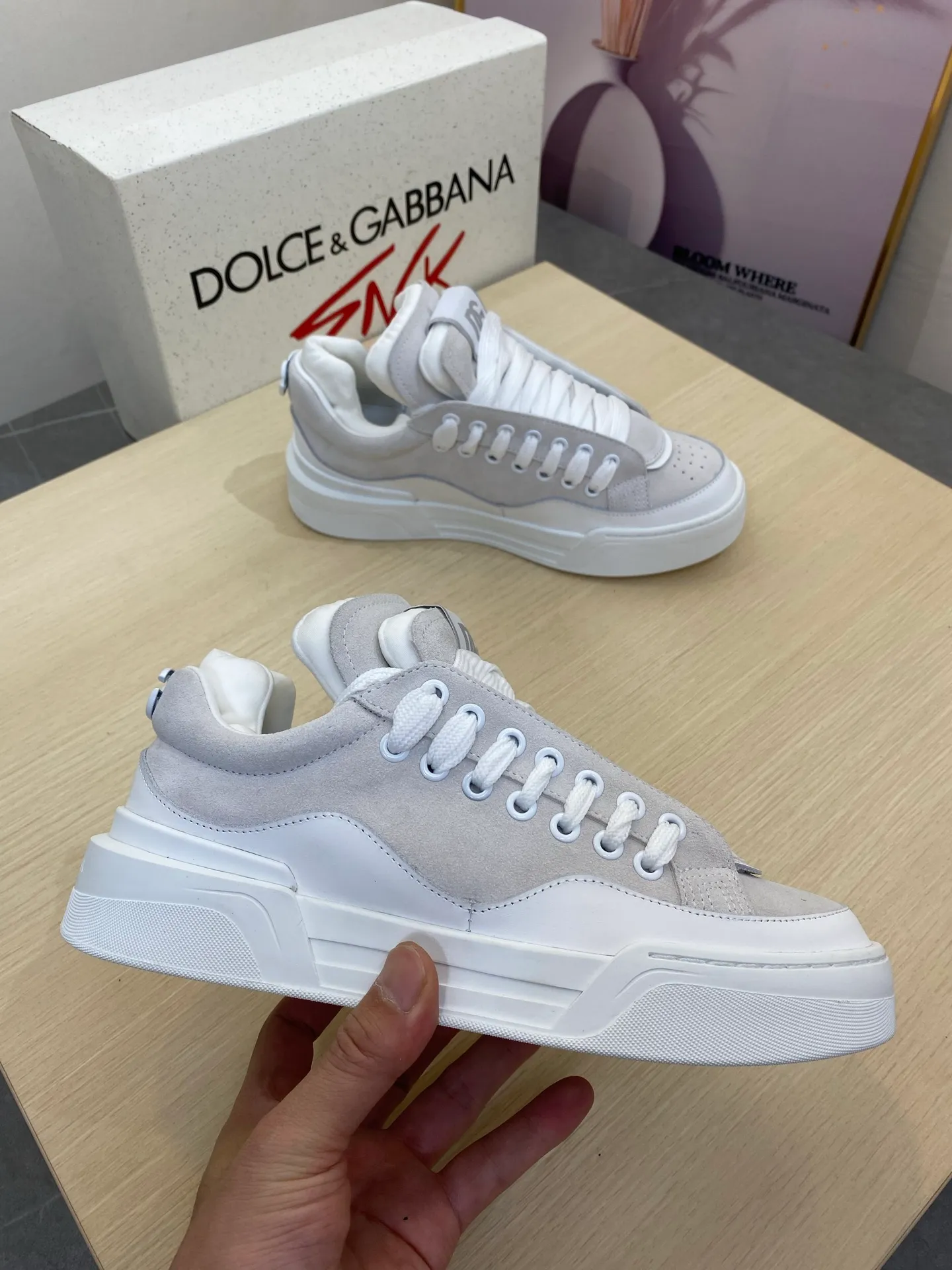 P740••New arrivals••Dolce&Gabbana••DG✔️High-end men's sports•casual shoes. Original goods from top counters. Original imported cowhide, multi-material splicing design ➕Imported cowhide lining, cowhide feet ➕Original TPR elastic outsole.  Size: 39-44 (38, 45 customized)